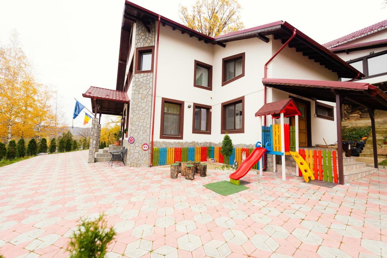 Stejarul Lui Andrei 호텔 Izvoarele  외부 사진